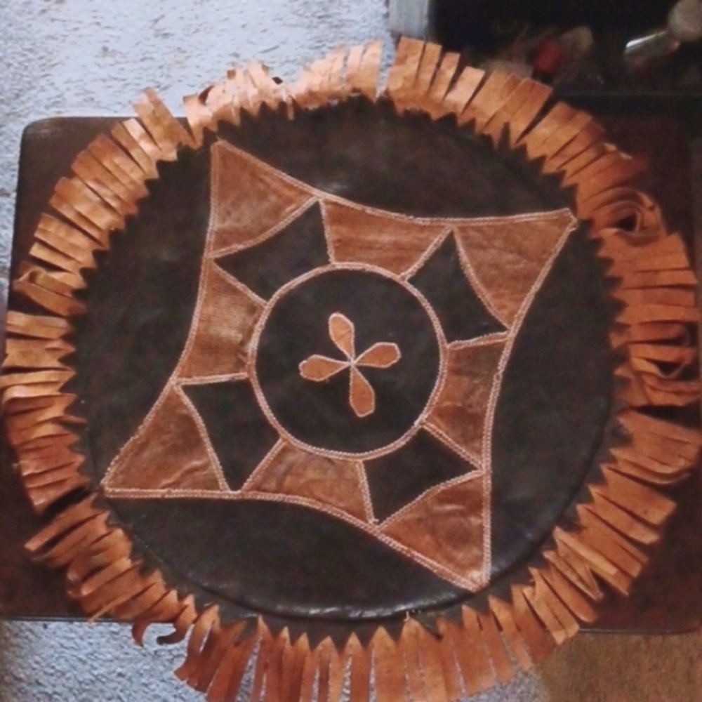 𝅺TWO Genuine Leather Custom Hand-made Circular Pillow Cases - Picture 2 of 3